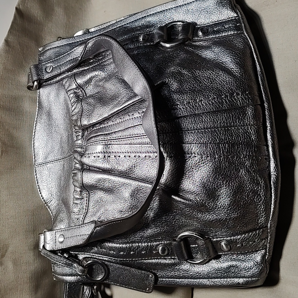 Beautiful leather Makowsky shoulder bag